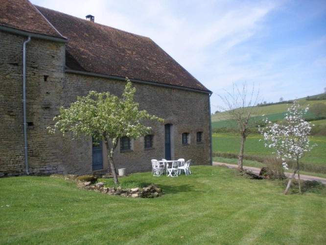 Photos 10 - Touristique - Propriété à proche de PRECY SOUS THIL (21)