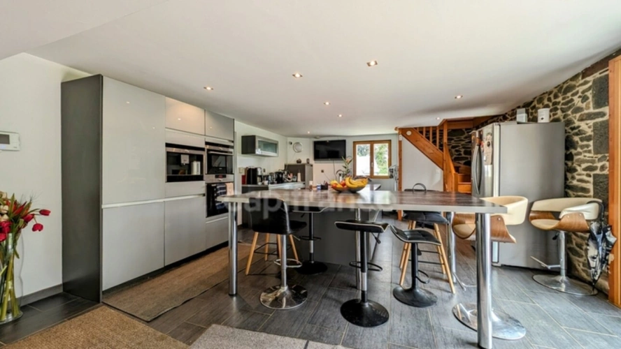Photos 10 - Prestige - Dpt Finistère (29), à vendre HANVEC propriété avec Maison principale de 150 m², piscine et deux grandes dépendances