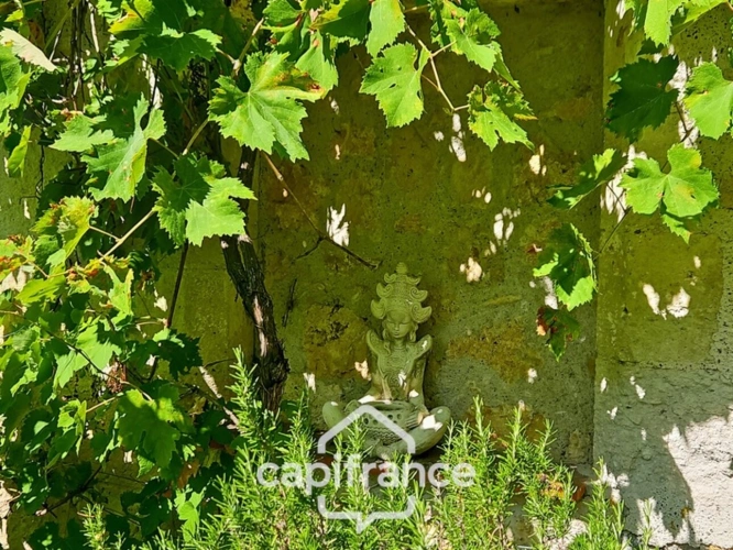 Photos 10 - Touristique - Domaine de charme, 4 hectares, 470 m² habitable, 20 couchages, roulotte, piscine, parc avec arbres centenaires