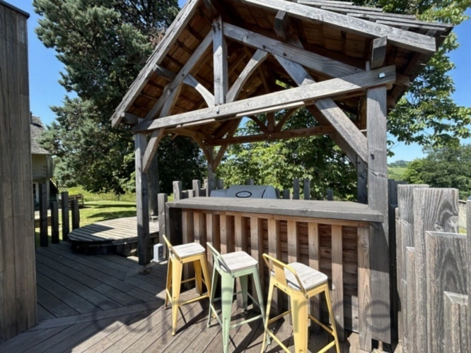 Photos 39 - Touristique - Ensemble de propriété - 3 maisons restaurées et une vaste grange secteur Lanteuil