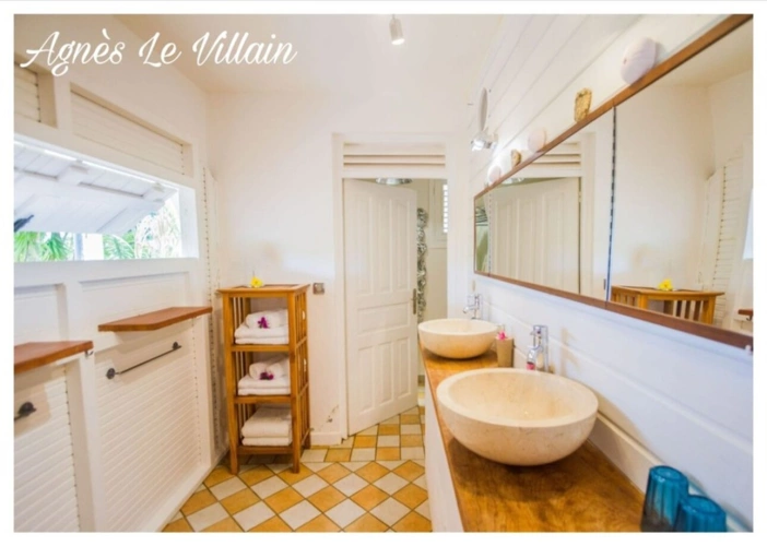 Photos 11 - Prestigious - Sea View Property Beach on Foot