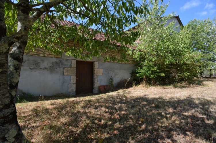 Photos 4 - Touristique - Maison à vendre 1 pièce proche de LA ROCHEFOUCAULD EN ANGOUMOIS (16)