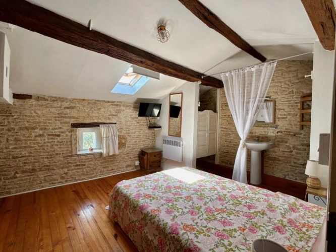 Photos 8 - Touristique - Maison et dépendances