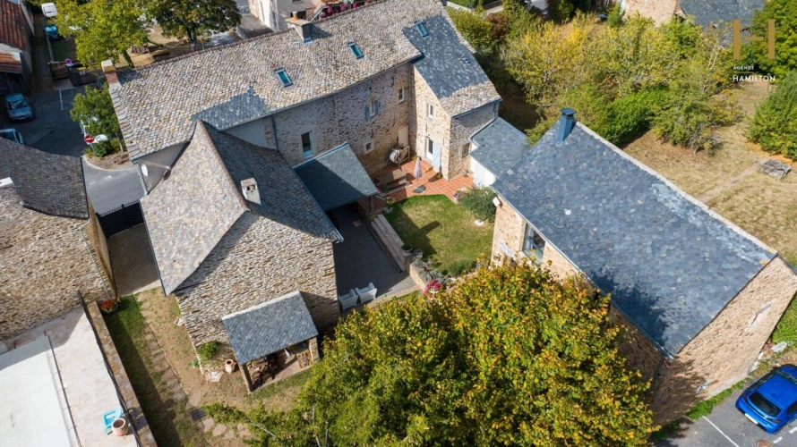 Photos 3 - Touristique - Demeure de ville et village