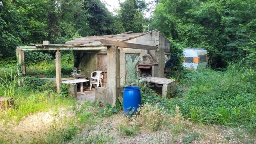 Photos 1 - Foncière - Parcelle à vendre de 1 110 m² DIONS (30)