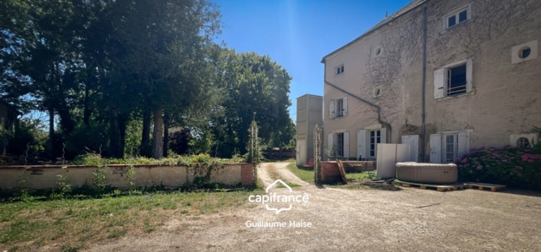 Photos 21 - Touristique - Propriete de 18 pièces à vendre à VATAN (36)