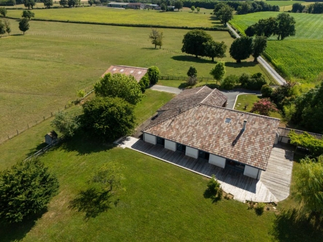 Photos 6 - Équestre - Maison à vendre 8 pièces proche de VONNAS (01)