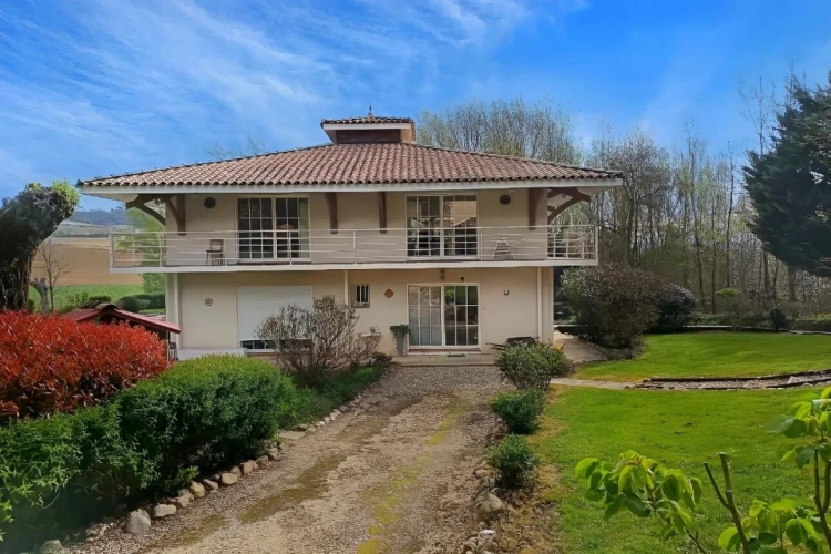 Photos 3 - Prestige - Maison et dépendances