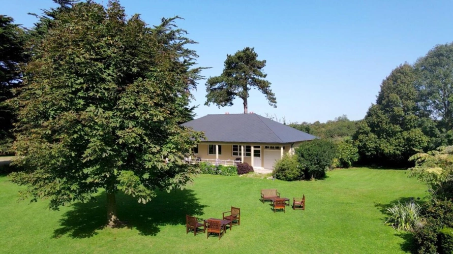 Photos 21 - Prestige - MAGNIFIQUE CHÂTEAU DE BORD DE MER, AVEC SES DÉPENDANCES, SUR 1
