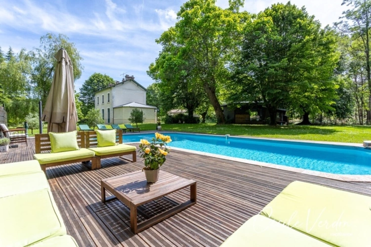 Photos 6 - Prestige - Propriété à vendre 10 pièces, 284 m2 BELEYMAS (24) 15 min de Bergerac – Propriété de charme du XIXe siècle avec dépendances, piscine et potentiel d’accueil sur 8 500 m²