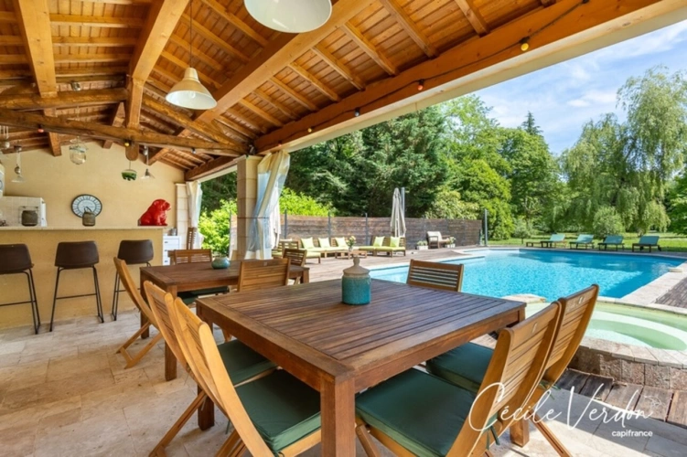 Photos 8 - Prestige - Propriété à vendre 10 pièces, 284 m2 BELEYMAS (24) 15 min de Bergerac – Propriété de charme du XIXe siècle avec dépendances, piscine et potentiel d’accueil sur 8 500 m²
