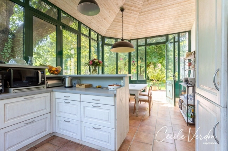 Photos 12 - Prestige - Propriété à vendre 10 pièces, 284 m2 BELEYMAS (24) 15 min de Bergerac – Propriété de charme du XIXe siècle avec dépendances, piscine et potentiel d’accueil sur 8 500 m²