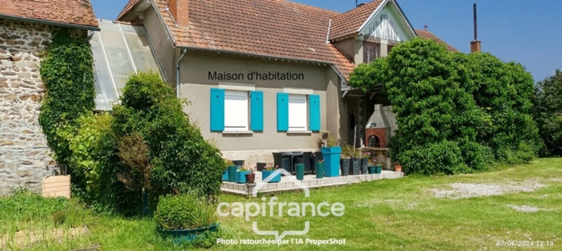 Photos 3 - Équestre - Propriété à vendre SAINT HILAIRE ( allier) comprenant une maison et un gite sur un parc de 23433 m²