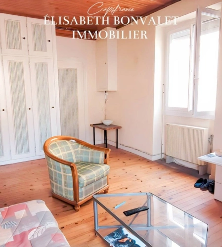 Photos 4 - Touristique - A vendre - Corps de ferme au charme rustique avec un fort potentiel de division - Saint-Laurent-De-Mûre