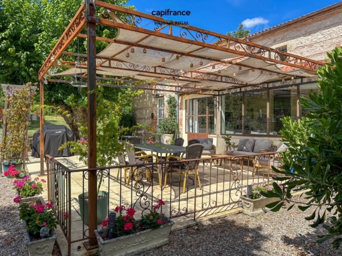 Photos 3 - Prestige - Propriete à vendre 10 pièces FONGRAVE (47) maison de 300m2 sur terrain de 1,43ha