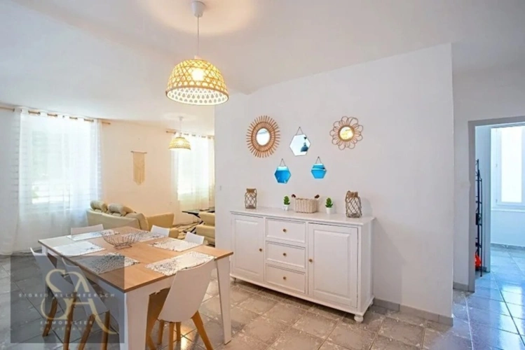 Photos 8 - Touristique - Propriété (trois maisons) 249m² avec piscine  à vendre pièces 15 minuntes de NARBONNE (11)