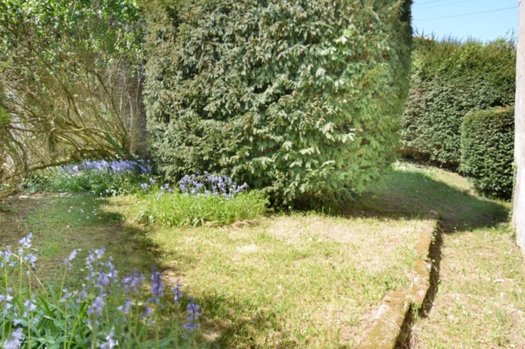 Photos 25 - Touristique - Propriété de caractère avec dépendances proche de HIERSAC (16) jardin
