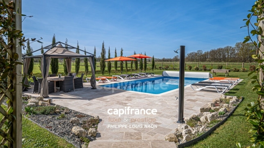 Photos 2 - Equestrian - EXCEPTIONAL PROPERTY NESTLED IN THE HEART OF INCREDIBLE NATURE