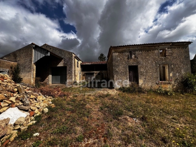 Photos 1 - Touristique - Projet de rénovation GENOUILLE 17430