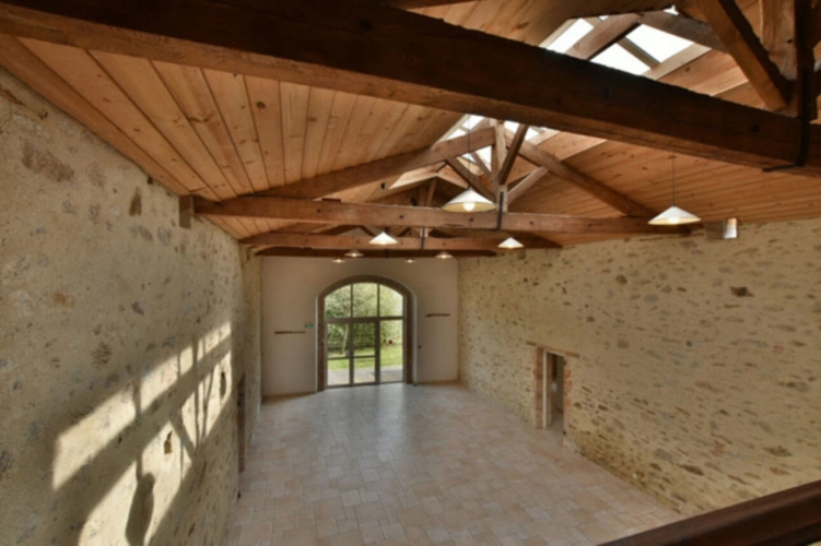 Photos 11 - Touristique - Dpt Maine et Loire (49), à vendre proche de CHOLET Salle de réception + Gites  TERRAIN- 6739 M²