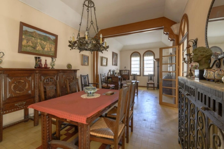 Photos 6 - Prestigious - Character property