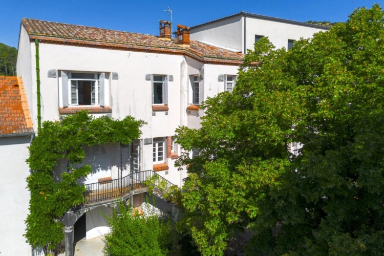 Photos 19 - Prestigious - Character property