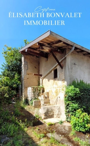 Photos 3 - Touristique - A vendre - Corps de ferme au charme rustique avec un fort potentiel de division - Saint-Laurent-De-Mûre