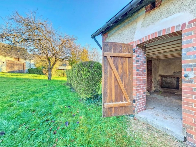 Photos 11 - Touristique - Ancien corps de ferme avec dépendances et prairie