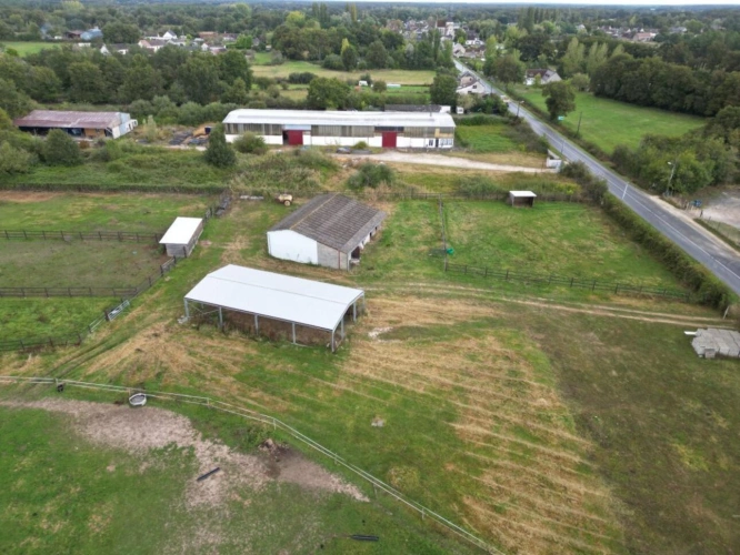 Photos 1 - Équestre - Petite propriété   5,48 ha avec 2 hangars en Brenne
