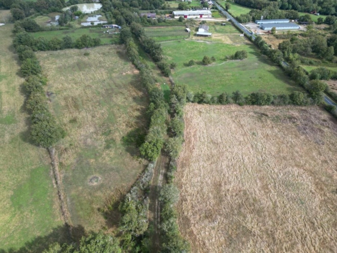 Photos 10 - Équestre - Petite propriété   5,48 ha avec 2 hangars en Brenne