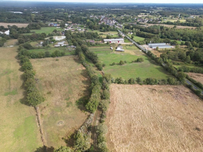 Photos 11 - Équestre - Petite propriété   5,48 ha avec 2 hangars en Brenne