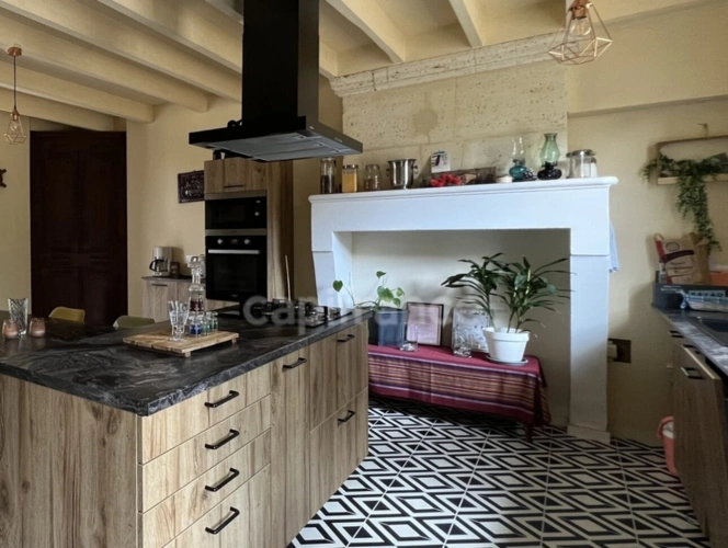 Photos 8 - Prestige - Demeure de charme XIXème 9 pièces de 255 m² avec piscine et terrain de tennis - Saint Aigulin (17)