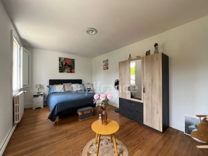 Photos 14 - Prestige - Demeure de charme XIXème 9 pièces de 255 m² avec piscine et terrain de tennis - Saint Aigulin (17)