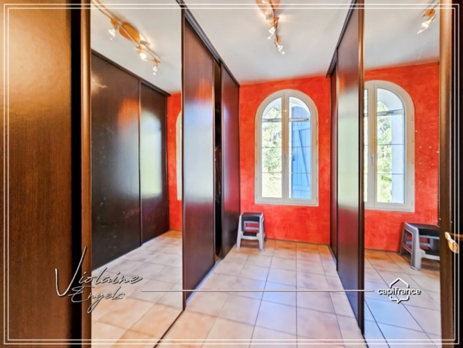 Photos 17 - Prestige - Charme historique, volumes rares, cadre naturel exceptionnel