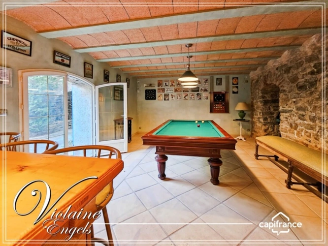 Photos 19 - Prestige - Charme historique, volumes rares, cadre naturel exceptionnel