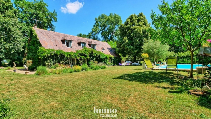 Photos 3 - Touristique - Havre de paix avec chambres d'hôtes et/ou gîte et piscine