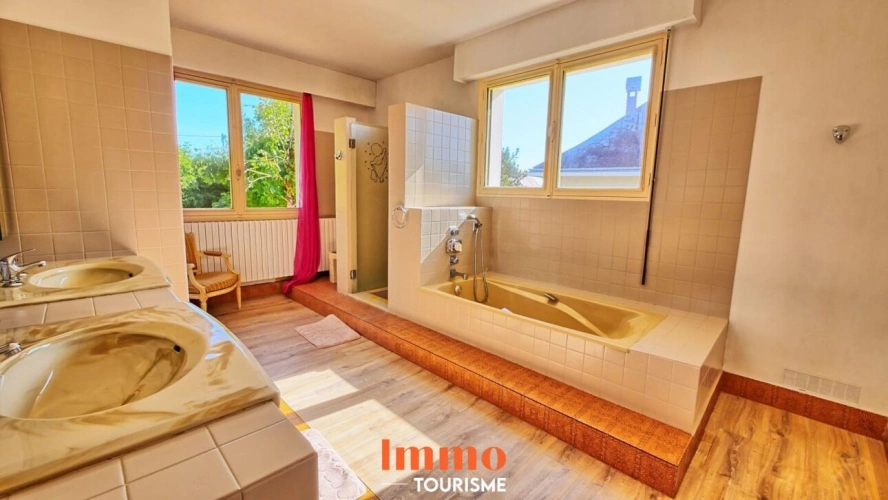 Photos 10 - Touristique - Maison d'hôtes / gîte avec vue sur le château de Chaumont-s