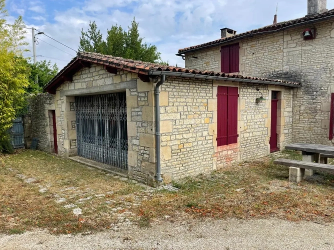 Photos 5 - Équestre - Propriété équestre à 10 min de Chef-Boutonne (79) – 334 m² habitables – 11 hectares