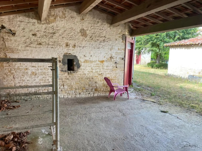 Photos 9 - Équestre - Propriété équestre à 10 min de Chef-Boutonne (79) – 334 m² habitables – 11 hectares