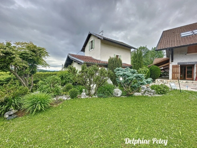 Photos 2 - Touristique - Dpt Haute Savoie (74), à vendre ARTHAZ PONT NOTRE DAME propriété de deux maisons, une de 9 pièces et une de 4 pièces, terrain de 2700 m²