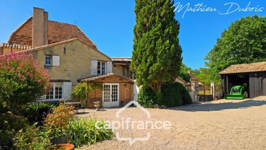 Photos 3 - Prestige - Manoir avec vue dominante au cœur du Périgord Pourpre
