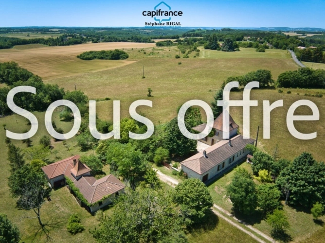 Photos 1 - Equestrian - Property for sale 5 rooms MAUROUX (46) House of 140m2 living space, outbuilding of 90m2 on 6ha of la