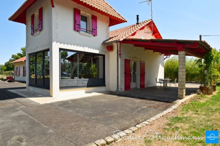 Photos 45 - Équestre - Propriete à vendre 8 pièces SURGERES (17)