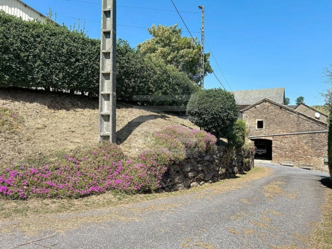 Photos 3 - Agricultural - Farm with outbuildings