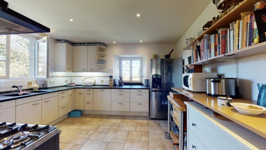 Photos 6 - Prestigious - Property