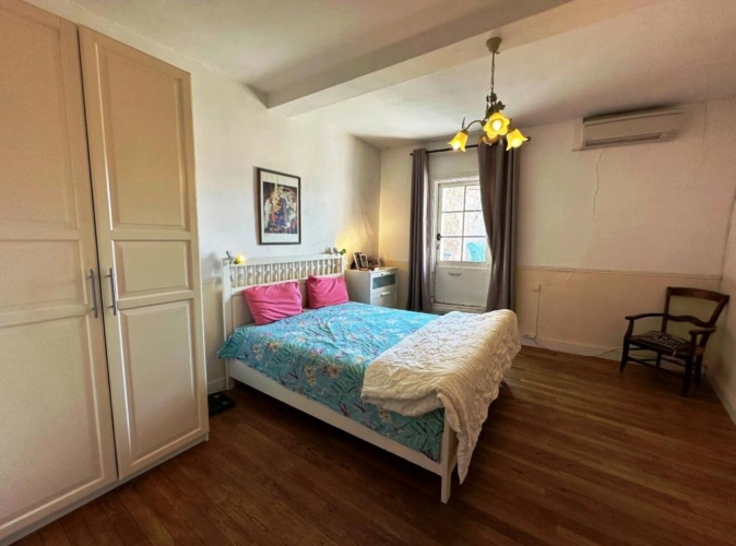 Photos 15 - Tourist - House