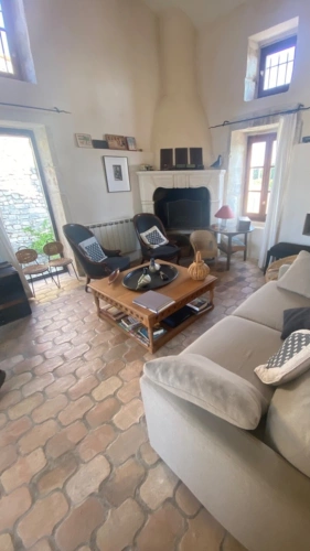 Photos 7 - Prestige - Demeure en pierre du XVIIe siècle avec vue imprenable sur les coteaux de l’Ardèche – Issirac