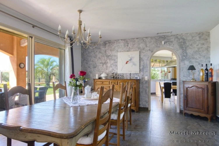 Photos 13 - Agricole - Propriété d’exception de 290 m2 au cœur de la Vallée des Baux-de-Provence sur 25 hectares à vendre 7 pièces MOULES (13)