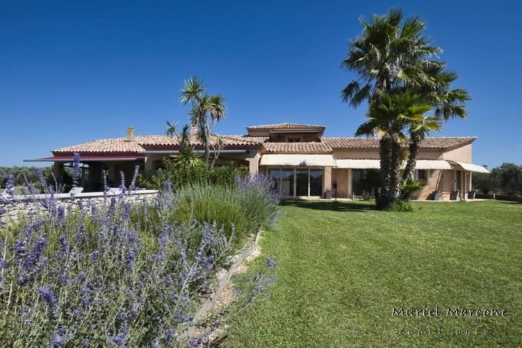 Photos 33 - Agricole - Propriété d’exception de 290 m2 au cœur de la Vallée des Baux-de-Provence sur 25 hectares à vendre 7 pièces MOULES (13)