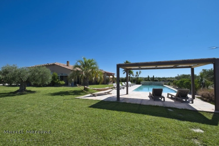 Photos 37 - Agricole - Propriété d’exception de 290 m2 au cœur de la Vallée des Baux-de-Provence sur 25 hectares à vendre 7 pièces MOULES (13)